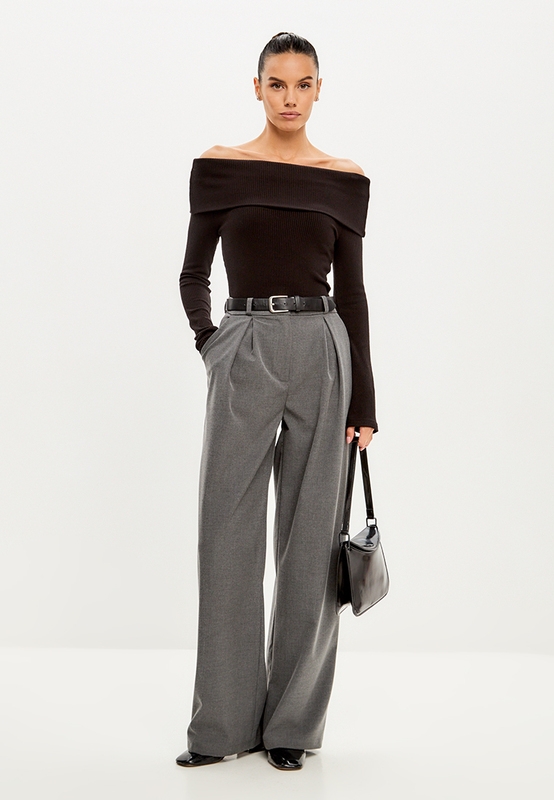 Водолазка с открытыми плечами